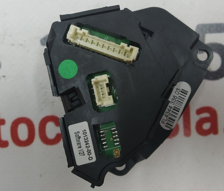1 Schalterknopf (am Lenkrad) links Tesla Modell S REST 1013242-00-H
